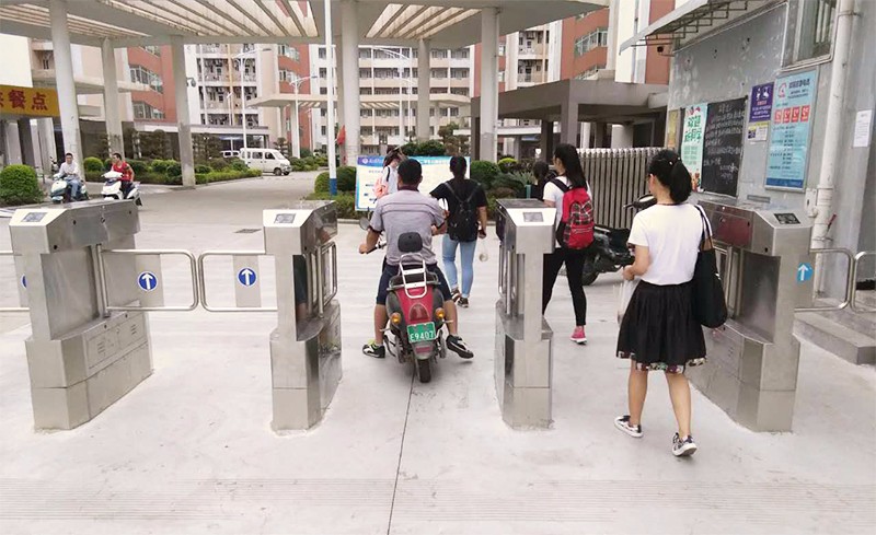 防撞摆闸 防撞摆闸