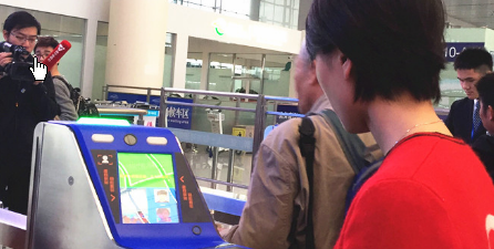 南宁火车东站启用人脸识别闸机旅客“刷脸”3秒钟即可识别进站